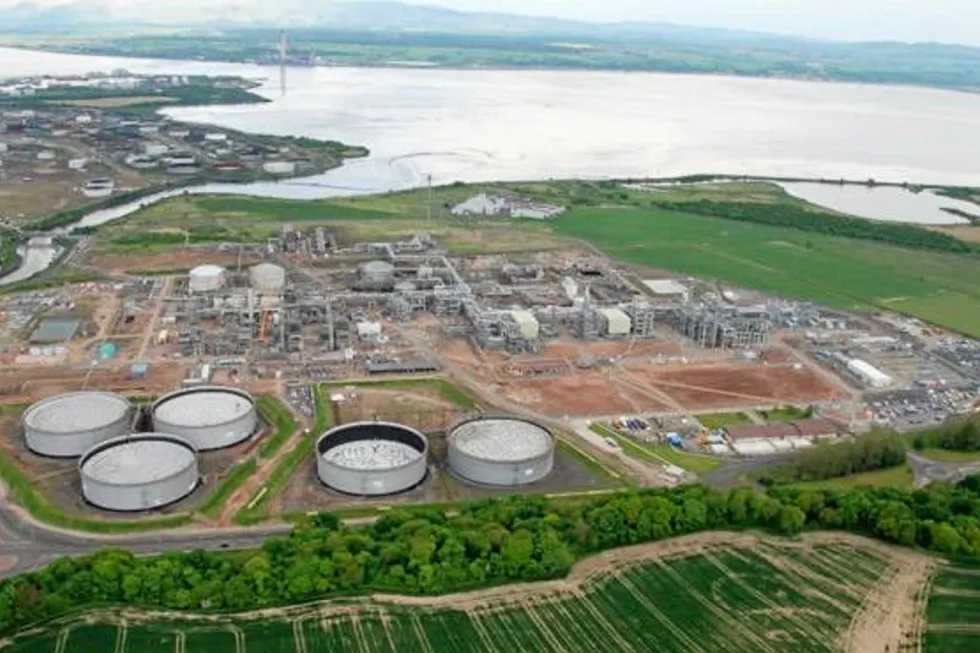 End point: the FPS link ends at the Kinneil terminal on the Firth of Forth