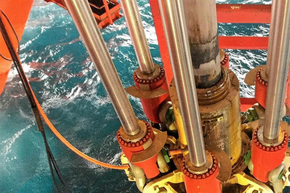 Transocean sinks to $1.4bn loss