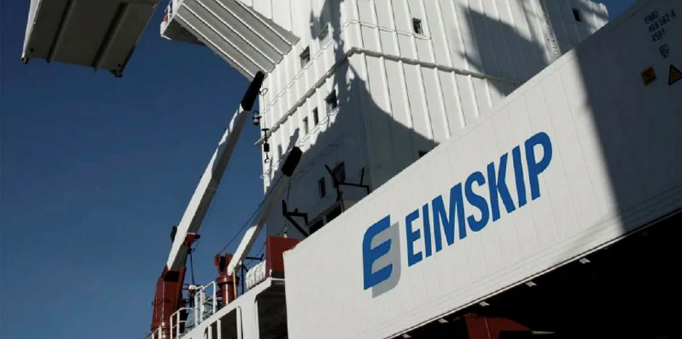An affiliate of Icelandic fisheries, aquaculture and seafood processing giant Samherji is making a bid for shipping group Eimskip.
