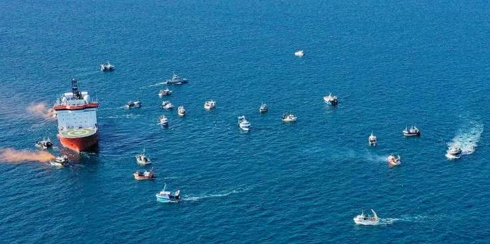 French fishermen protest at site of Saint Brieuc offshore wind farm