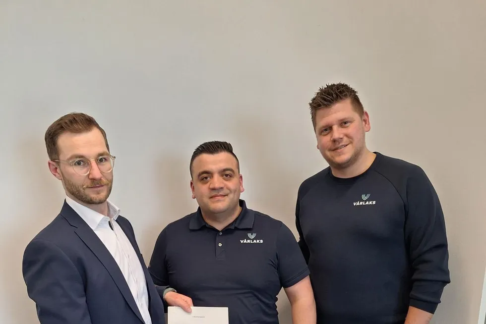 Stefan Rohregger, from Billa (L), with Arman Hamzoyan and Johannes Korf (R), from Visscher Seafood.