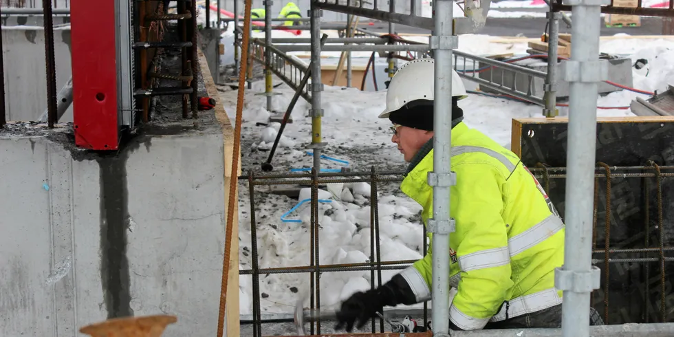 Salmon Evolution is in the process of building one of Europe's largest land-based salmon farms. It is located in Hustadvika municipality outside Molde.
