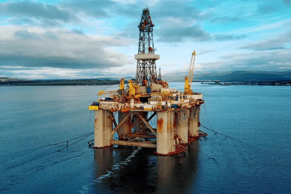 The semi-submersible drilling rig Well-Safe Defender.