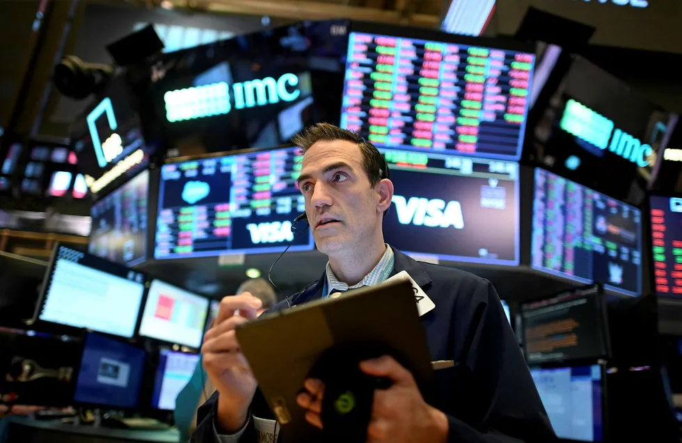 Oil price: Brent crude settled down 5.3% at $39.78 a barrel