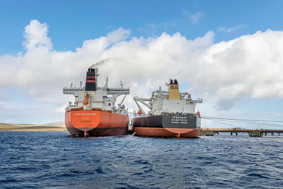 STS transfer: the Heather Knutsen (left) and Speedway at Sullom Voe