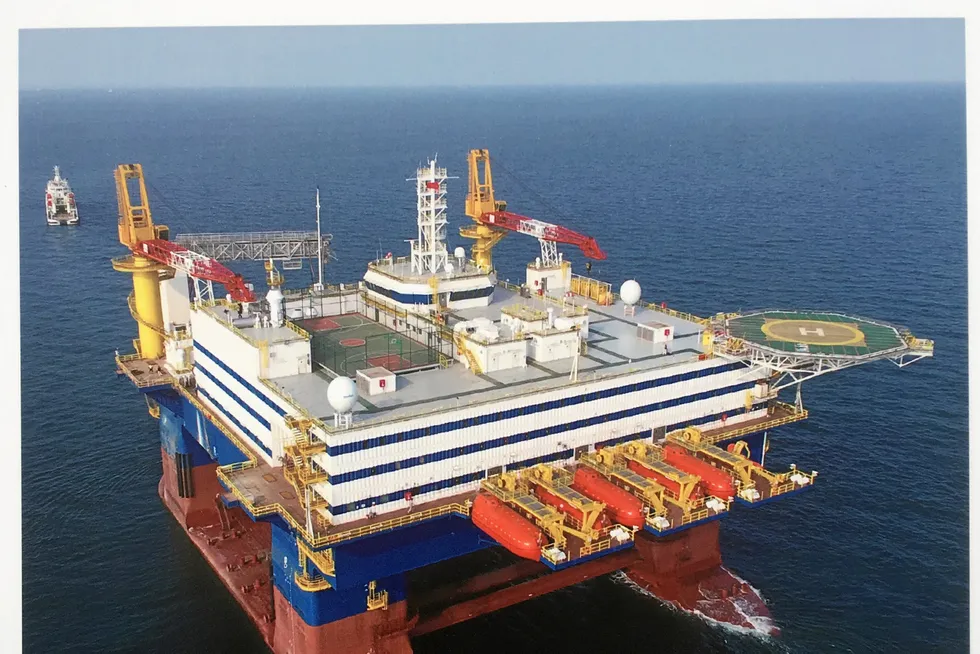 New tender: the OOS Tiradentes flotel