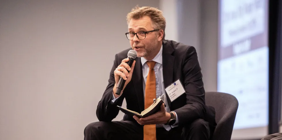 "Get in," was the advice given by Danske Bank analyst Anders Redigh Karlsen on Stolt's potential public share availability.