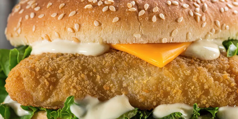 The burger, the most American of meals... or is it? The vast Chinese reprocessing industry makes it impossible to know what is Alaskan and what is Russian when it comes to the country's pollock imports.
