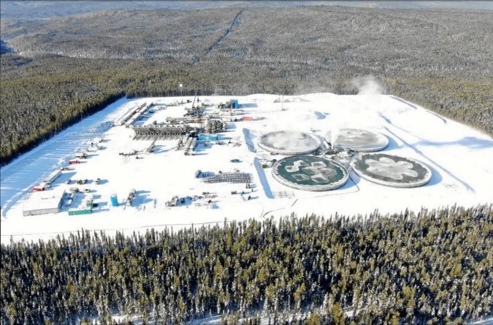 Alberta: Drilling pad site in the Montney formation