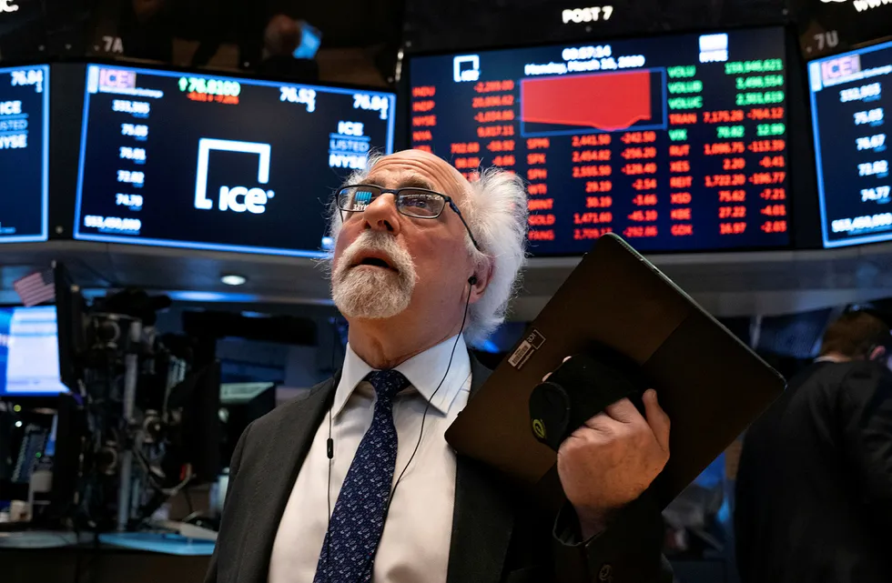 Oil price: Brent settled down $1.25, or 4%, at $29.72 a barrel