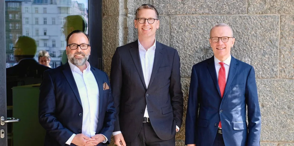 BWO chair Jörg Kubitza (r), BWO managing director Stefan Thimm (m) and WindEurope CEO Giles Dickson (r).