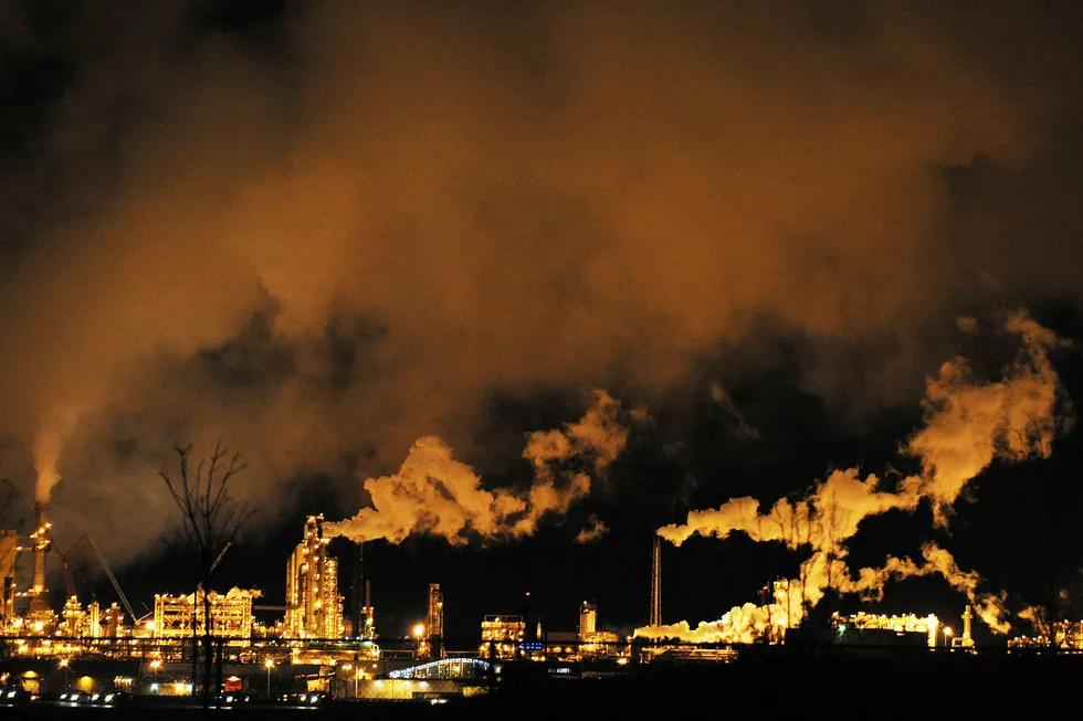 Restart planned: for Syncrude facility