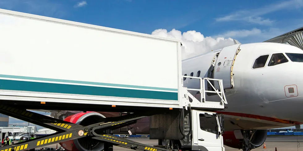 Chilean salmon firms are increasingly turning to international airfreight operators as passenger flights are cancelled.
