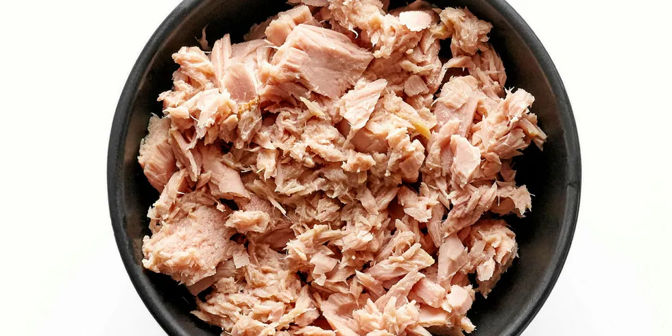 A batch of Frinsa canned tuna was recalled from Dia supermarket following botulism reports.