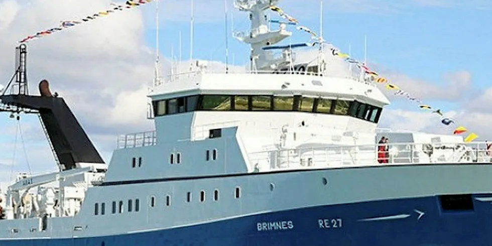 The downward price trend and low catches, if they persist, are likely to lead to a decrease in the number of shrimpers in the Barents Sea.