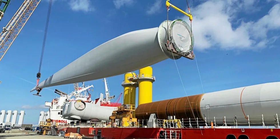First blades for 12MW CVOW pilot project off Virginia arrives