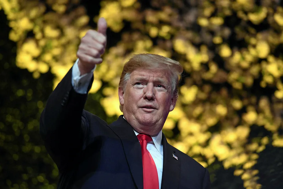 Oil falls: despite the Trump administration's fresh sanction moves against Iran