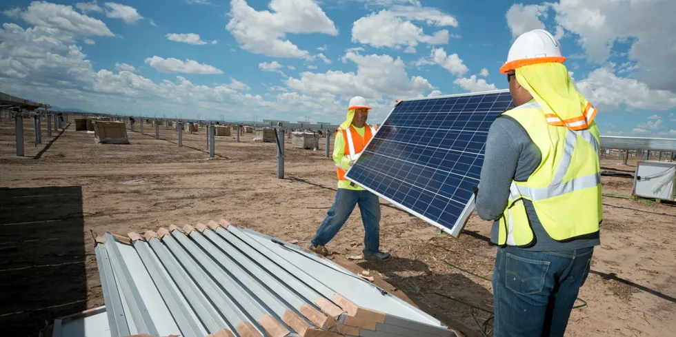 Construction of an utility scale PV farm in the US