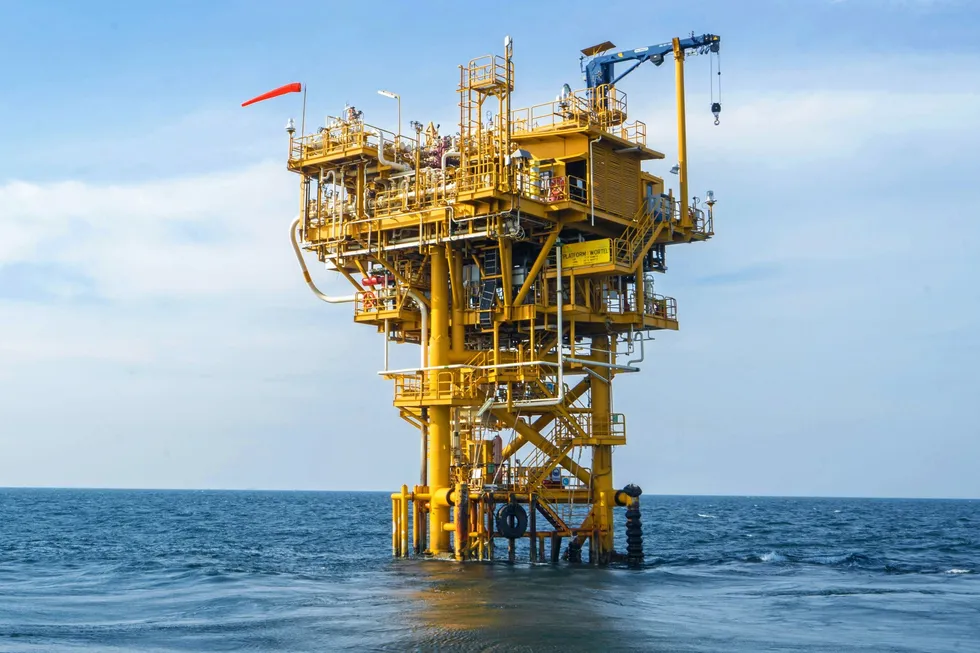 The Wortel platform in the Sampang PSC