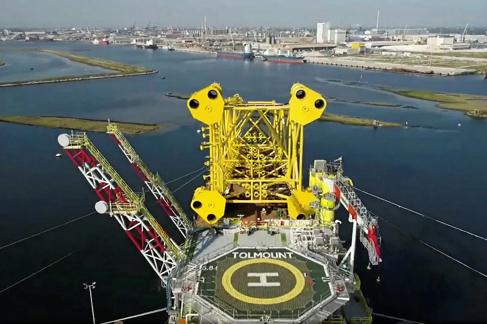 On the move: the load-out from Rosetti Marino’s Piomboni Yard in Ravenna, Italy of the jacket and topsides for Premier Oil’s Tolmount gas development in the UK southern North Sea