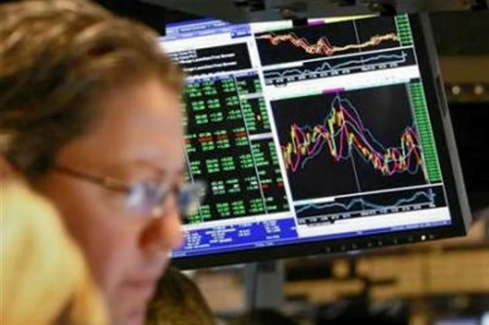 Cautious: oil prices moved little in early trade on Thursday