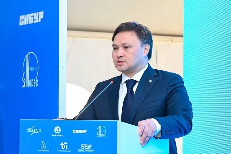 KazMunayGaz executive chairman Askhat Khasenov