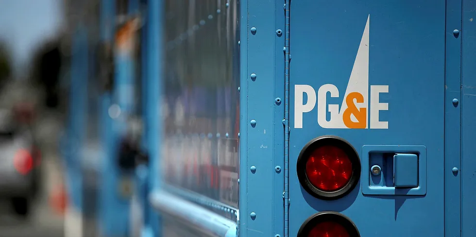 Bankrupt PG&amp;E weighs decisions on RPS-eligible contracts