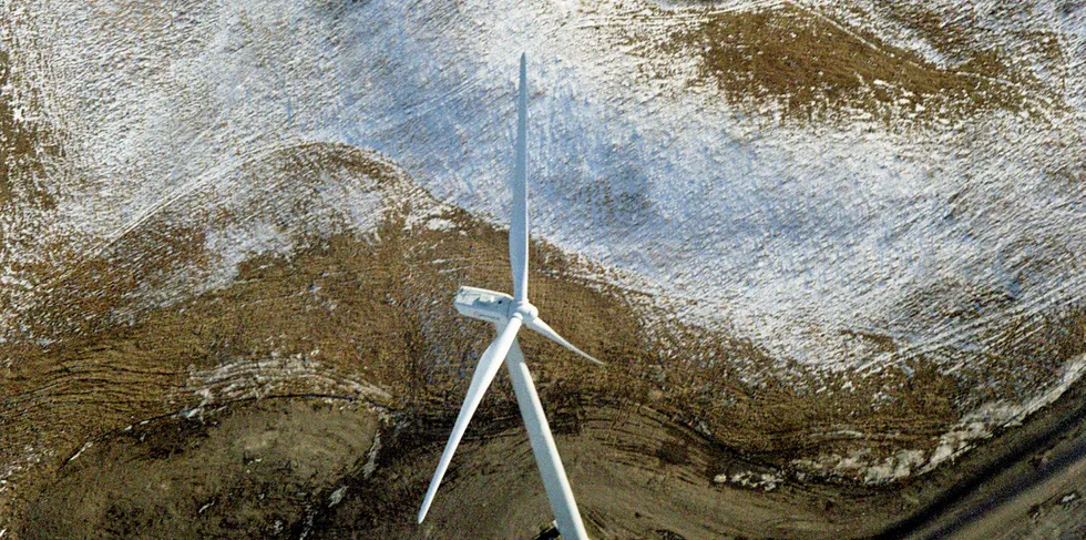 Banks back sPower's initial push into larger-scale US wind