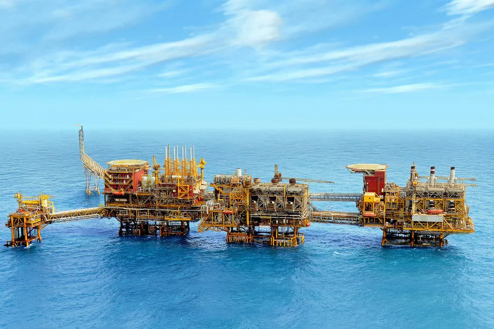 Daman gas development: an ONGC platform complex off India's western coast