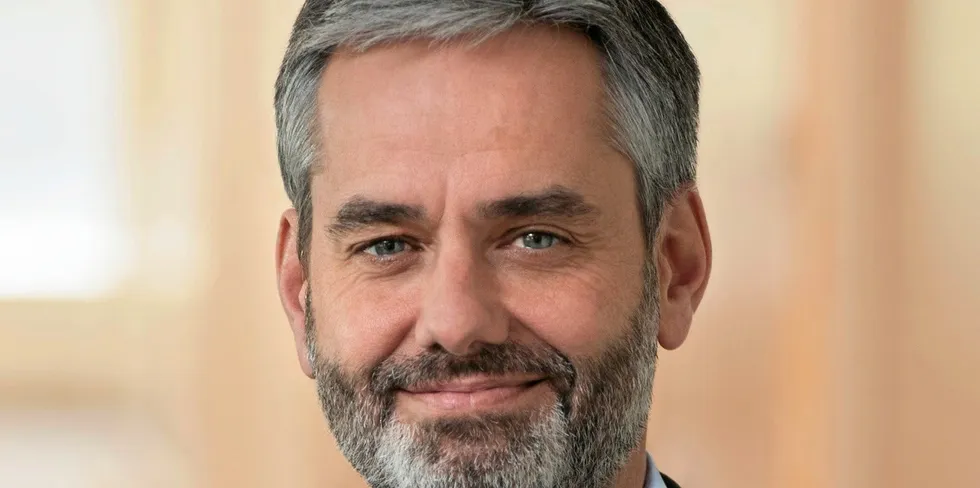 Eduardo Medina.