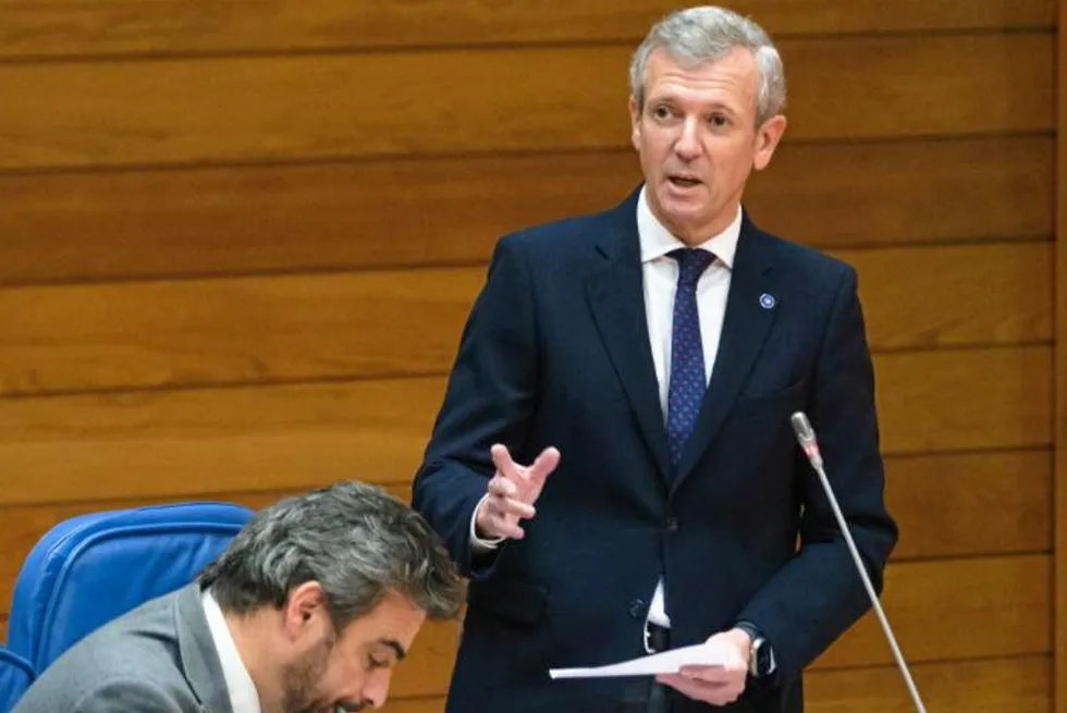 President of Galicia's parliament Alfonso Rueda responds to lawmakers' questions.