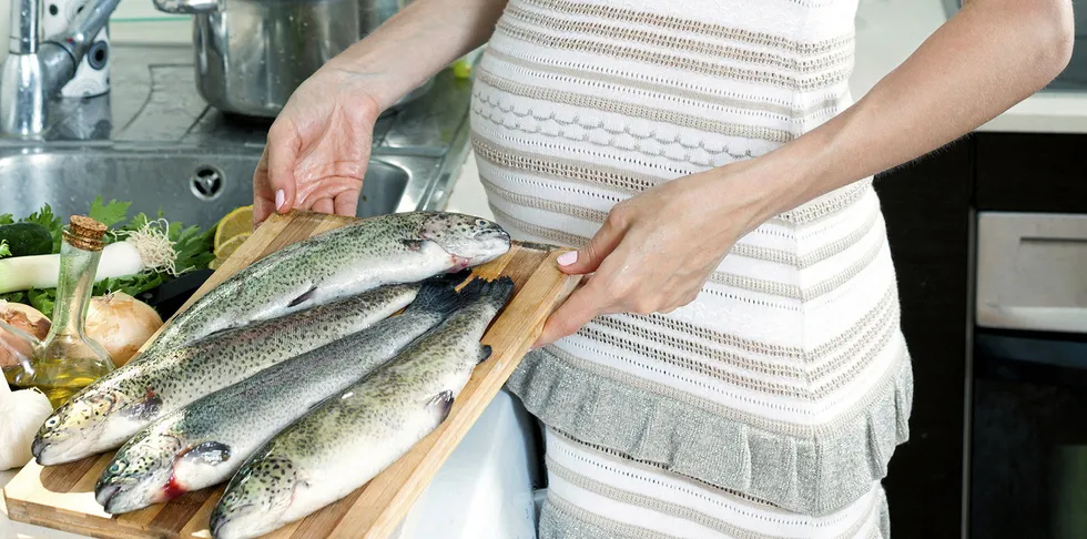 New US dietary guidelines promote seafood consumption for pregnant women.