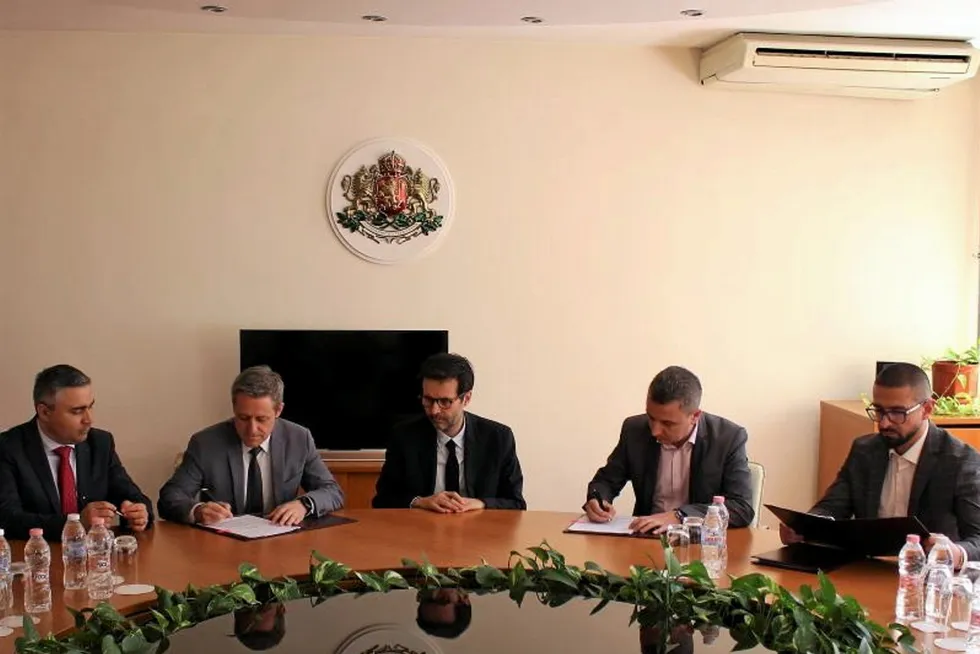 Signature ceremony: Bulgarian Energy Minister Alexander Nikolov signs the extension agreement with representatives of TotalEnergies and OMV Petrom last week