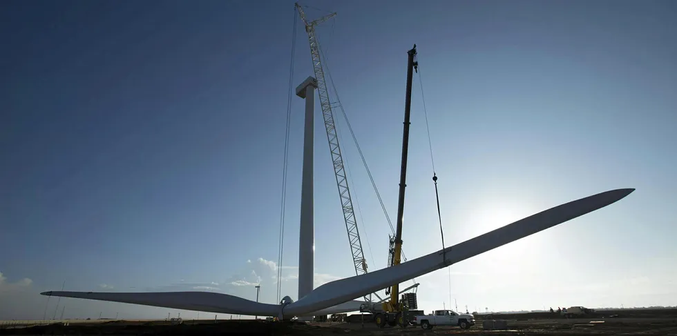 GE 2MW wind turbine in construction