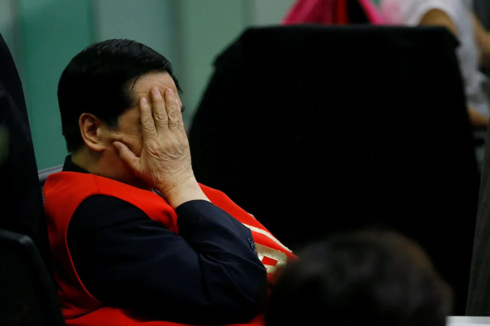 More price pain: oil fell further on Wednesday as US oil inventories rose