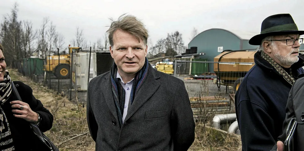 “We are now the first fully permitted larger RAS project in Maine, and the most centrally located one”, said Erik Heim, president of Nordic Aquafarms Inc.