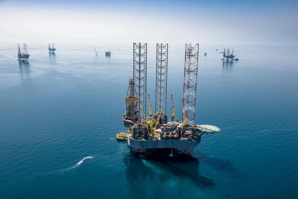 Saudi Aramco-chartered rigs in the HSBH field north of Dhahran