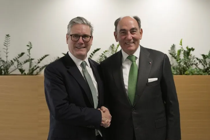 UK Prime Minister Keir Starmer and Iberdrola chief Ignacio Galan at the investment summit in London
