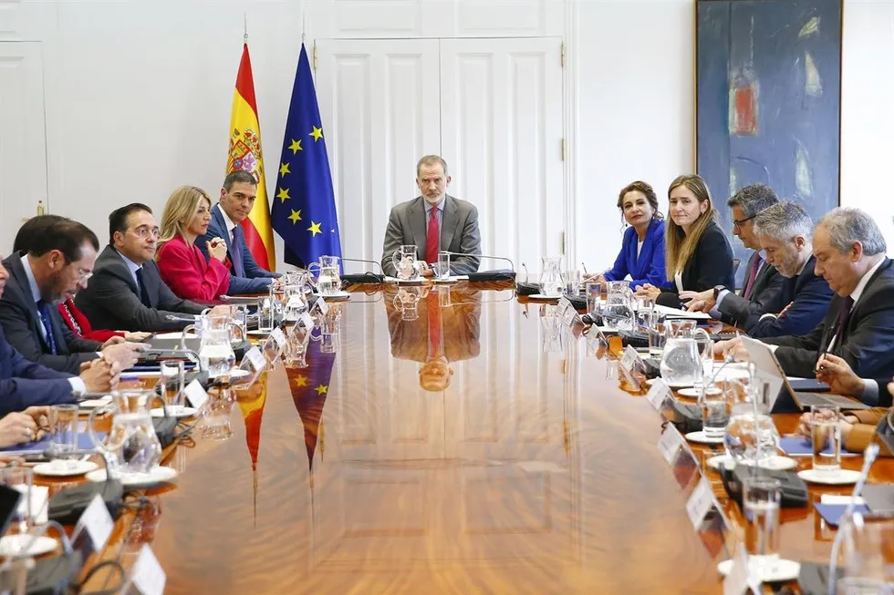 King Felipe VI chairs an extraordinary meeting of Spain's National Security Council in response to the blackouts of 28 April, 2025.