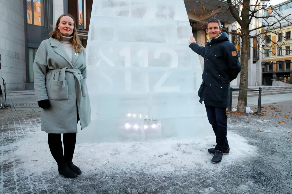 Appeal: Truls Gulowsen (right), leader of Greenpeace Norway, and Ingrid Skjoldvaer (left), leader of Nature & Youth, outside the Oslo City Courthouse on 13 November 2017 at the start of their lawsuit against the Norwegian state over Article 112 of the Norwegian constitution. The groups have now appealed to the Norwegian Supreme Court. Foto: Cornelius Poppe / NTB scanpix