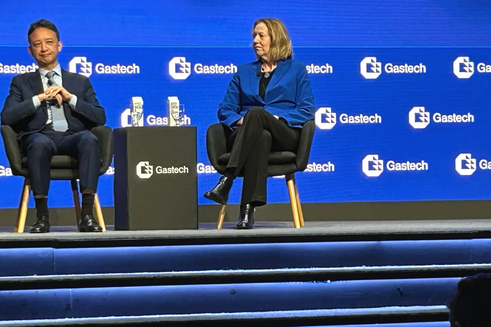 Yukio Kani, JERA global chief executive, (left) and Meg O'Neill, Woodside Energy chief executive, (right).