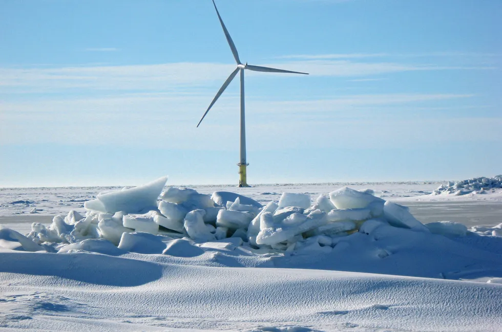 Tahkoluoto offshore wind pilot during the winter.