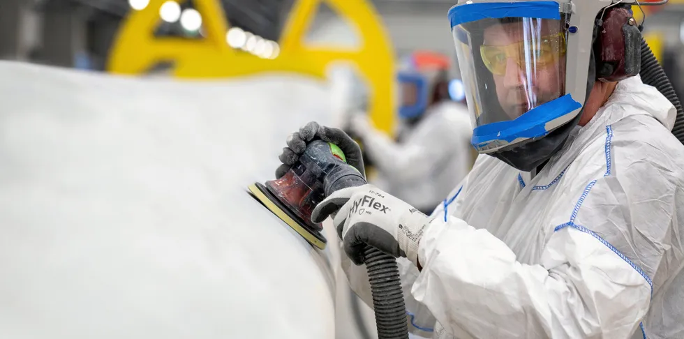Work on a Vestas turbine blade.
