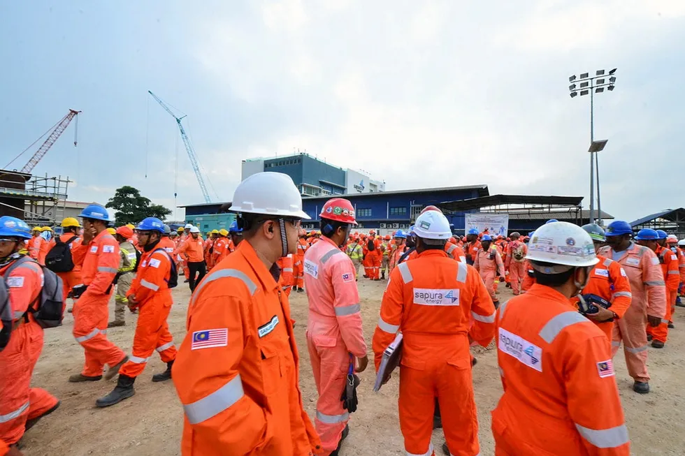 Sapura Energy workers.