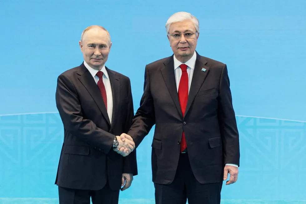 Russian President Vladimir Putin (left) and President of Kazakhstan Kassym-Jomart Tokayev.