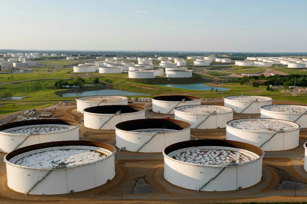 Inventory build-up: in US is partly to blame for oil pride slide