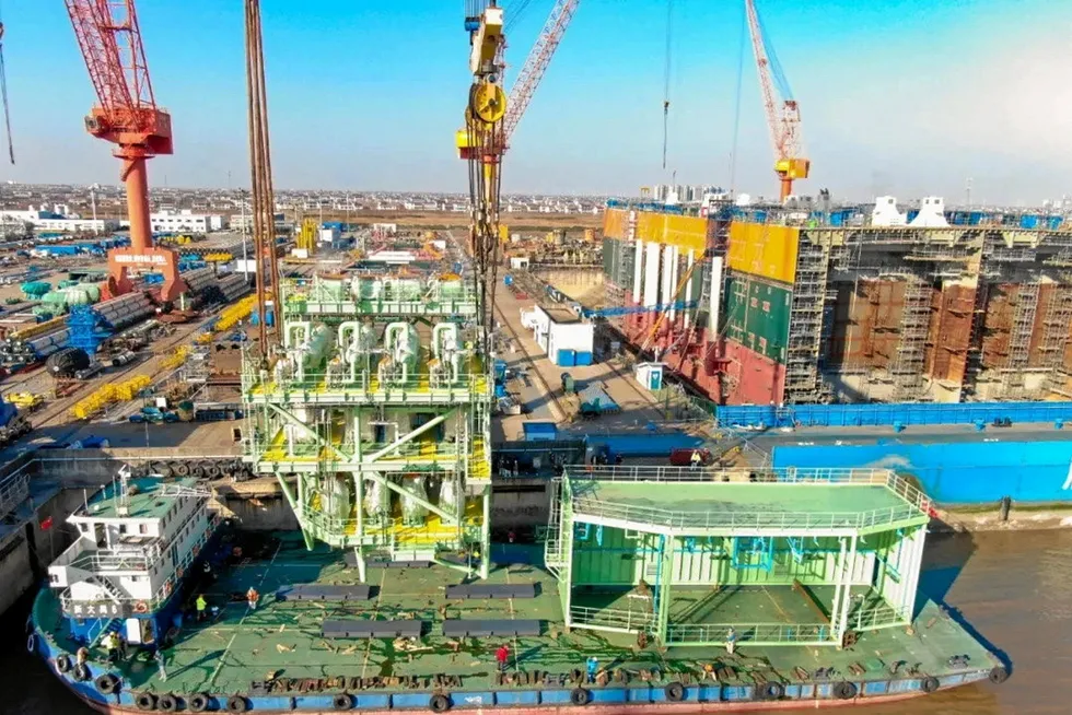 Topsides: Cosco in China delivers modules for the El Salvador FSRU