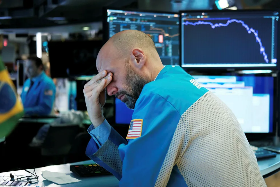 Oil price: Brent futures fell $2.17, or 8.7%, to settle at $22.76 a barrel