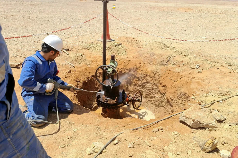 The Atshan-1 discovery well in Libya, close to the border with Algeria.