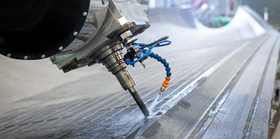 Fabrication at the 'Bladefactory' at Geman R&D institute Fraunhofer IWES